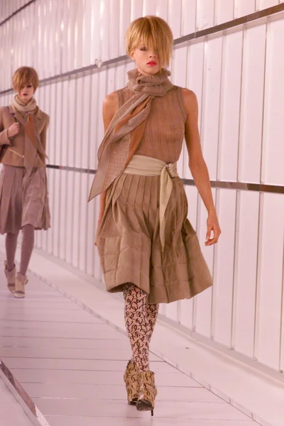 Look 30